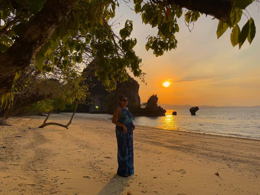 Krabi: Island Hopping Tour by Private Longtail Boat - Option 3: Hong Island, Koh Lao Lading, Pakbia Island, and Hong Lagoon