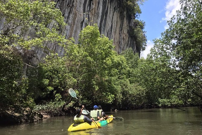 Krabi kayak at Ao Thalane - Guides, photos, and the small-group advantage