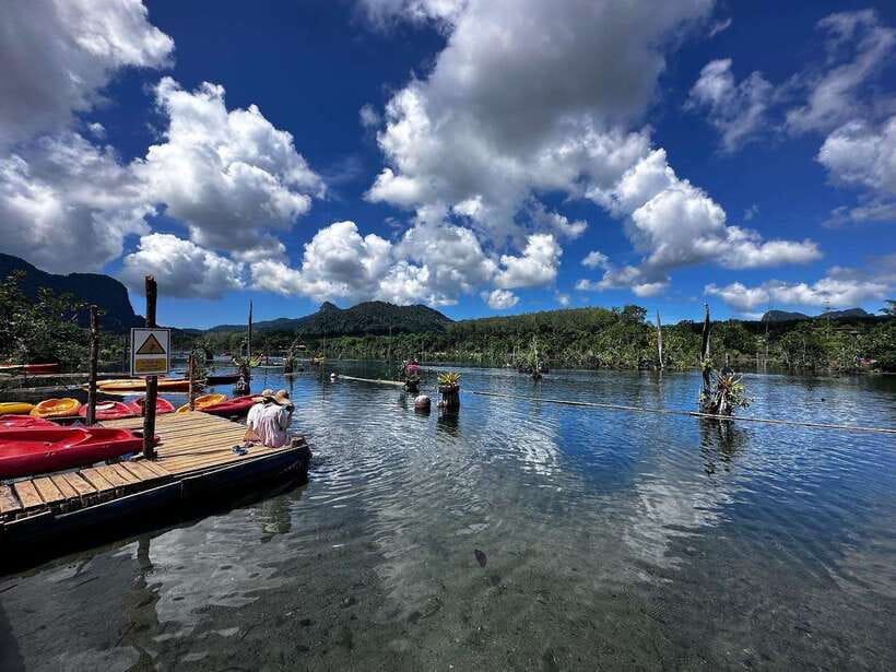 Krabi: Klong Root (Crystal lake) Kayaking tour - Fish feeding, fruit, and the end-of-trip feel