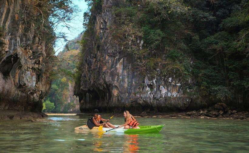 Krabi: Koh Hong Small Group Tour by Luxury Longtail Boat - Why Koh Hong by longtail feels different from the crowd
