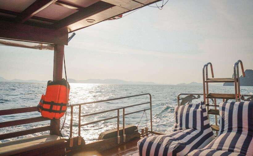 Krabi: Koh Hong Small Group Tour by Luxury Longtail Boat - Who this is best for (and who should skip it)