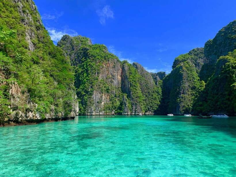 Krabi: Phi Phi Islands Speedboat Tour with Buffet Lunch - From Krabi Pier to Phi Phi: Speedboat Pace and Pickup Timing