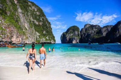 Krabi: Phi Phi Islands Speedboat Tour with Buffet Lunch - Loh Samah Bay and Maya Bay: Why the Walk Feels Like the Main Event