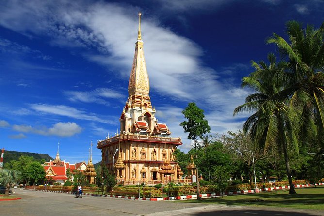 Landmark City Tours with Viewpoints & Monkey Hill "Must" to See - Karon Viewpoint: Three Beaches, One Photo Mission