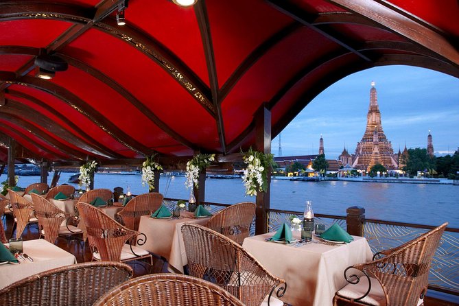 Manohra 5-Star Luxury Dinner Cruise with Pre-Canapés in Bangkok - Chao Phraya sights: how the route plays out in real time
