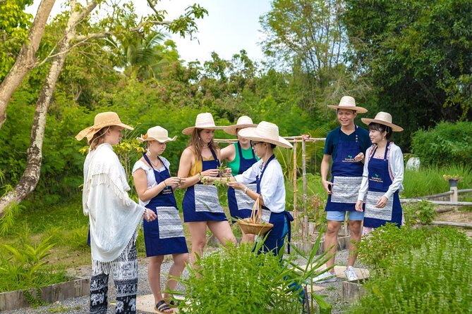 Morning Thai Cooking with Grandma - Market Visit & Farm Tour - Who should book this class (and who should choose something else)