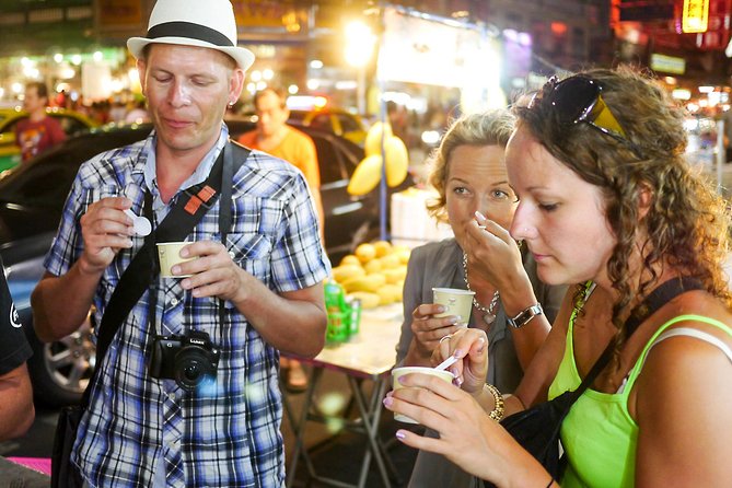Night Street Food Tour of Bangkok's Chinatown - What 12 tastings really means: enough for a big dinner