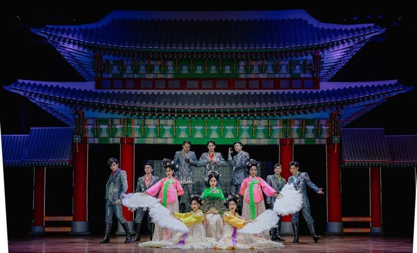 Pattaya: Alcazar Cabaret Show Admission Ticket - What acts to watch for during the show