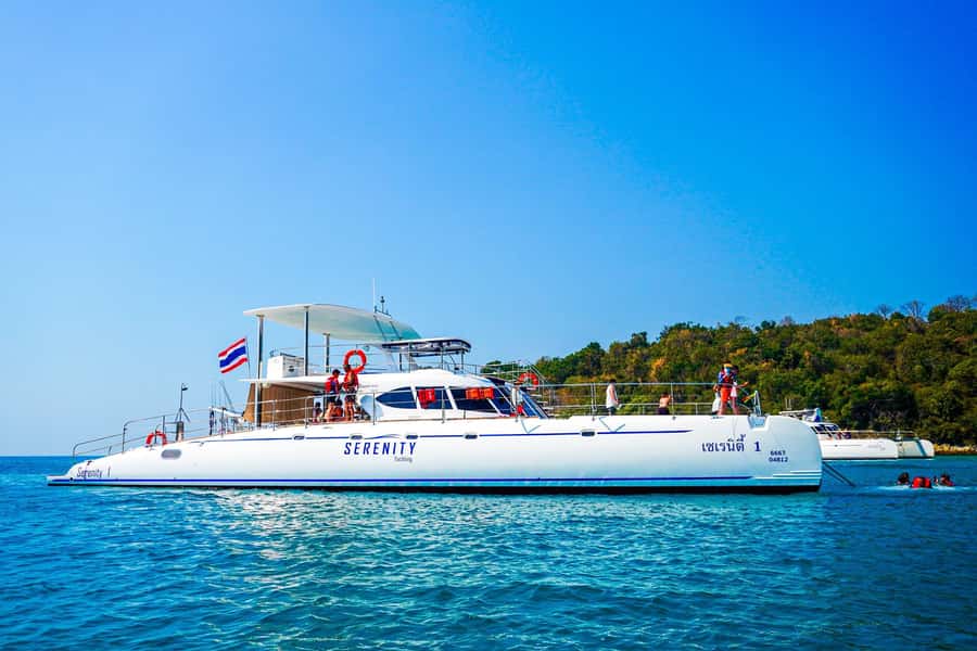 Pattaya: Exclusive 3-Island Catamaran Tour with Buffet Lunch - Koh Rin: Best Underwater Time, But You Stay Off the Sand