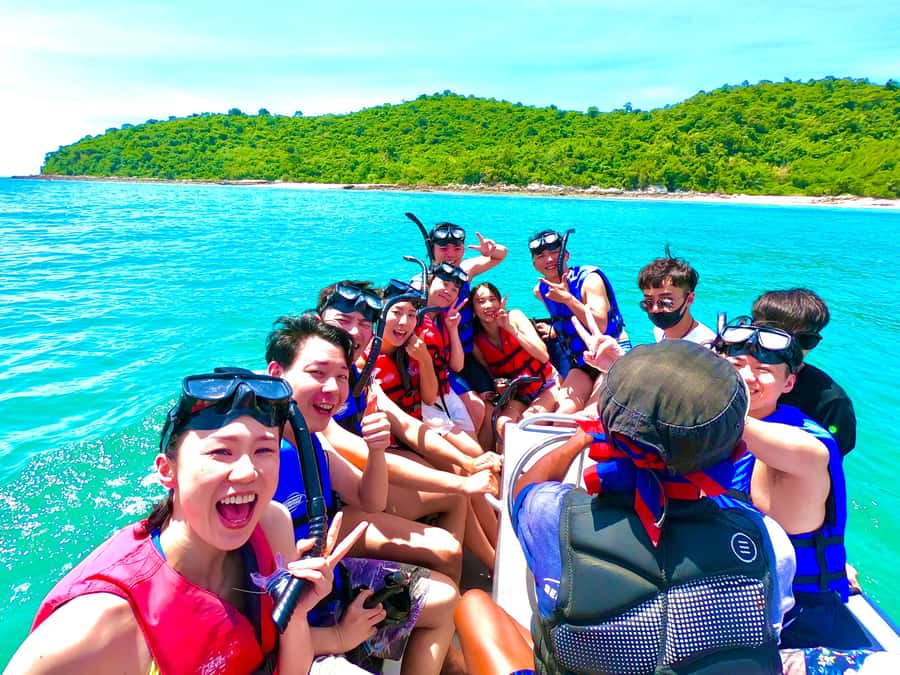 Pattaya: Exclusive 3-Island Catamaran Tour with Buffet Lunch - Price and Value: Is $104 Reasonable for This Mix?
