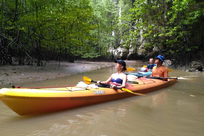 Phang Nga Bay kayaking day trip - Lunch on a secluded beach (and why it’s more than a meal break)