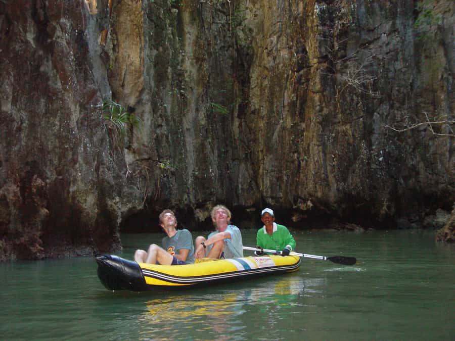 Phang Nga Bay: Longtail Boat Sightseeing Tour - Koh Panyee village lunch on stilts: food and culture over selfies