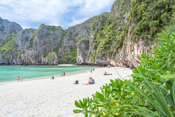Phi Phi Islands and Khai Islands Snorkeling Tour By Speedboat From Phuket - Ko Phi Phi Lee: First Swim Time With a Big-Name View