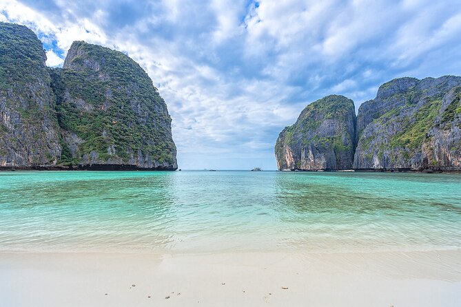 Phi Phi Islands and Khai Islands Snorkeling Tour By Speedboat From Phuket - Ko Phi Phi Don: Your Longer Water Break