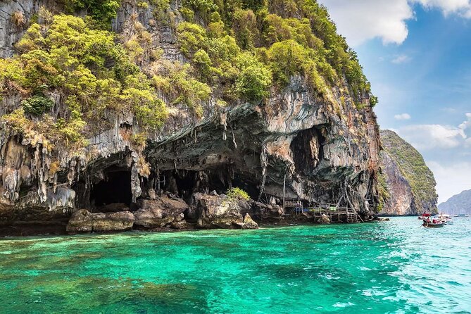 Phi Phi & Khai Islands Snorkeling Trip w/ Lunch and Fins by Speedboat - Ko Phi Phi Le and lunch at Ton Sai Bay: comfort food with a good view