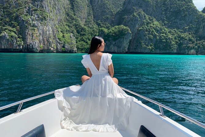 Phi Phi , Khai & Maya : Unforgettable Island Hopping by Speedboat - Stop 6: Phi Phi Don lunch and snorkeling, with timed stomach logic