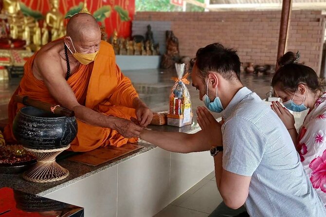 Phuket City Tour – Old Town, Local Food, Temple & Viewpoint - A-Pong Konyo Samkong: The Best Way to Start a Phuket Food Day