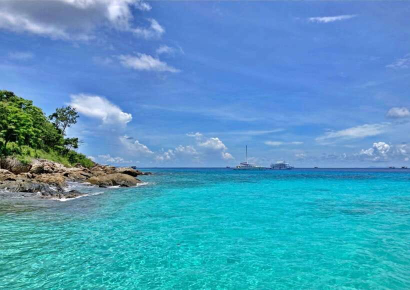 Phuket: Coral Island Catamaran Cruise with Sunset Dinner - Dinner on board: Thai buffet style with real convenience