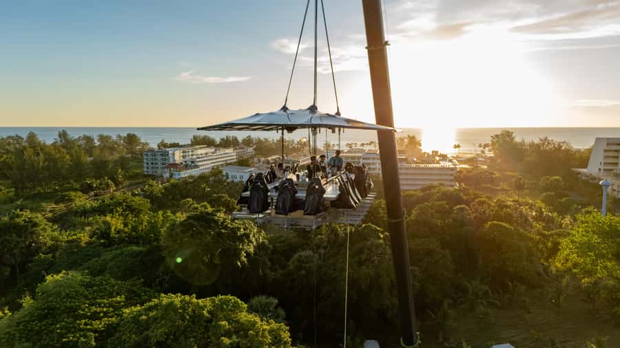 Phuket: Dinner in the Sky - The three-course menus: seafood, meat, or signature Thai