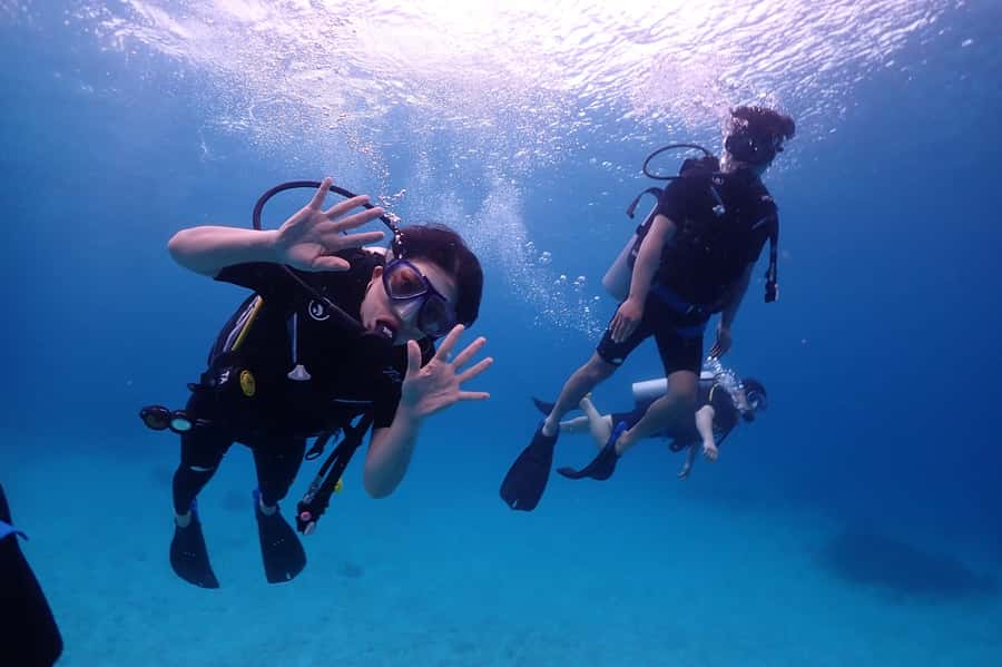 Phuket: Discover Scuba Diving to Racha Yai Island - Equipment, insurance, and the 12m limit: the safety math behind the fun