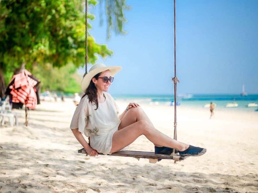 Phuket: James Bond Island Speedboat Tour with Canoeing - Ko Yao Yai beach time at the Palm Beach Club: the “exhale” stop