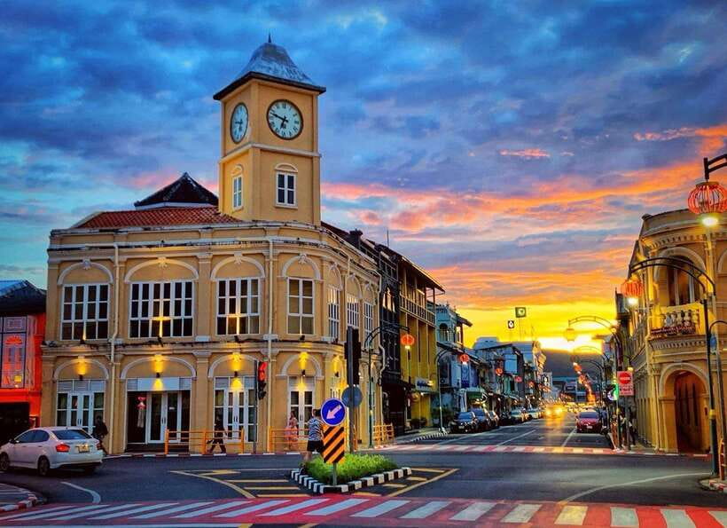 Phuket: Old Town Half-Day Sightseeing with Local Guide - Old Phuket Town and street art: where your photos get real personality