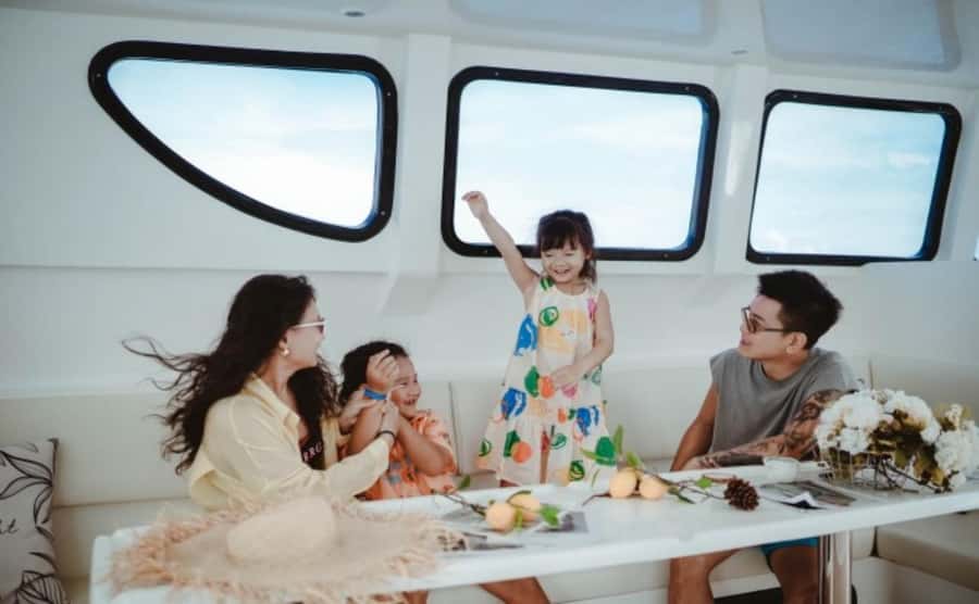 Phuket: Phi Phi, Maya, and Maiton by Luxury Yacht with Lunch - A luxury catamaran day in Phuket: comfort that helps on rough schedules