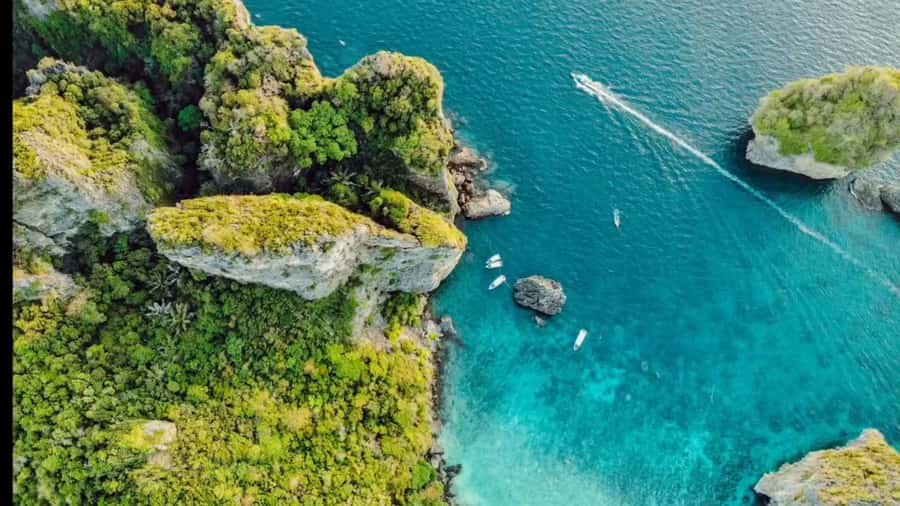 Phuket: Phi Phi, Maya, Khai or Maiton or Bamboo Island Tour - Tonsai Bay snorkeling: where the gear matters