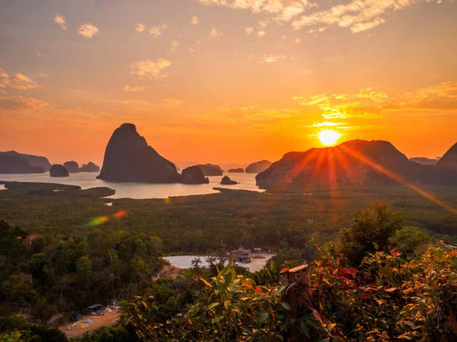 Phuket : Samet Nangshe and Cheow Lan Lake Adventure Day Tour - The Phuket-to-Khao Sok road trip reality check