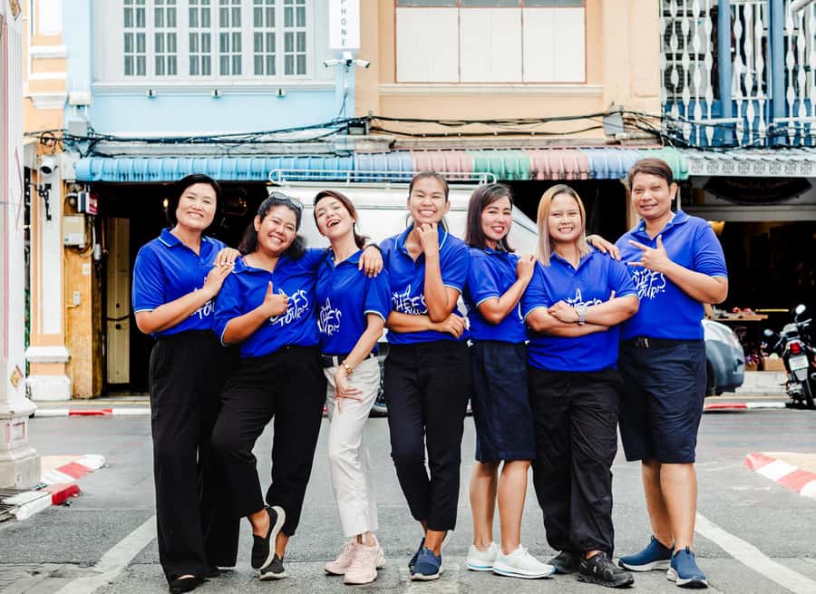 Phuket: Southern Flavours Food Tour with 15+ Tastings - Antique shophouse dessert: learning the royal Thai connection