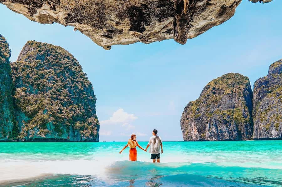Phuket: Speedboat Day Trip to Phi Phi and Maya Bay - Maya Bay right now: what you can see (and what you might miss)