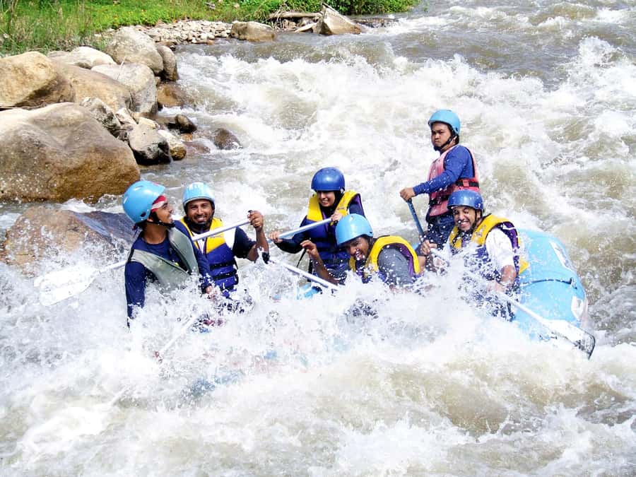 Phuket: White Water Rafting, Zipline, and Elephant Sanctuary - Song Phraek white-water rafting: training first, then 5 km thrills