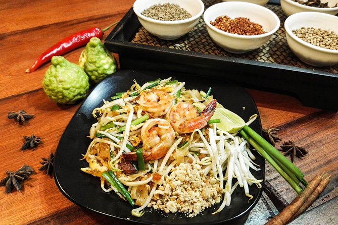 Pink Chili - Thai Cooking Class and Market Tour in Bangkok - From wok to lunch or dinner: you’ll eat what you cook
