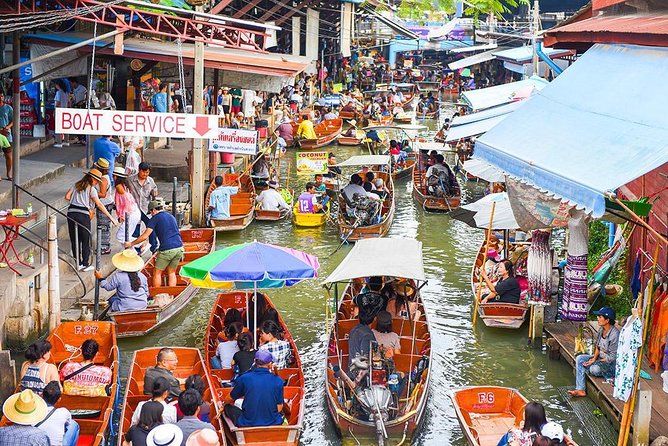 Private Tour: Floating Markets of Damnoen Saduak Cruise Day Trip from Bangkok - Why Damnoen Saduak feels different from central Bangkok