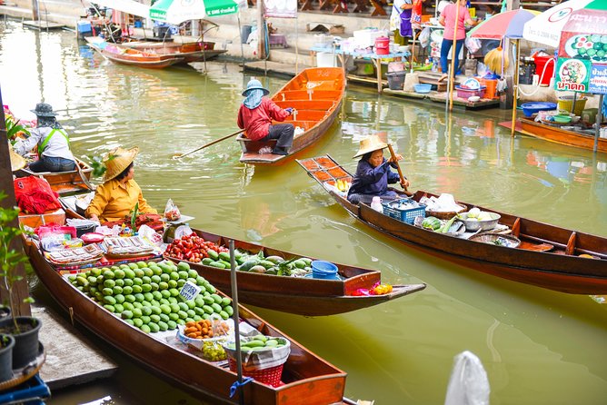Private Tour: Floating Markets of Damnoen Saduak Cruise Day Trip from Bangkok - Coconut sugar farm: a stop that adds real context