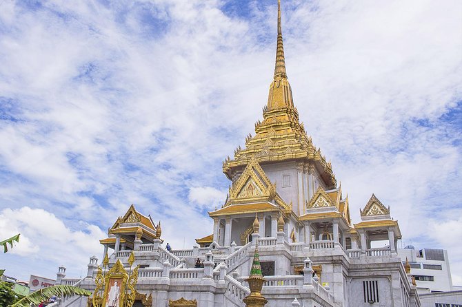 Private Tour of Bangkok's Temples Including Reclining Buddha (Wat Pho) - Pak Klong Talad Flower Market: The Wholesale Side of Bangkok