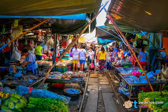 Private Tour to Railway Market and Damnoen Saduak Floating Market - Bangkok Timing: Why 7:00 AM Can Beat the Chaos