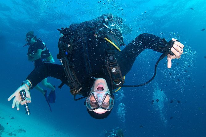 Scuba Dive in Koh Lanta, Thailand - Food on the water: Thai lunch plus snacks and soft drinks