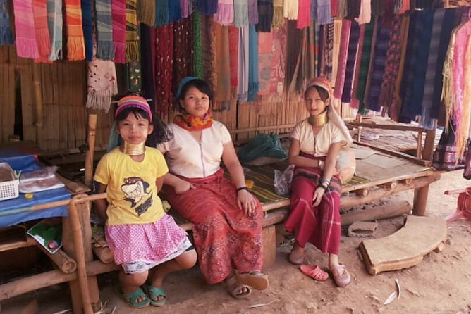 Sightseeing Join Tour Chiang Rai / PICK UP ONLY IN CHIANG RAI - Tea at Choui Fong: a real break from the temples