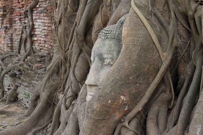 Small Group Tour to Ayutthaya Temples from Bangkok with Lunch - Stop 2: Wat Phra Sri Sanphet’s Royal-Palace Importance