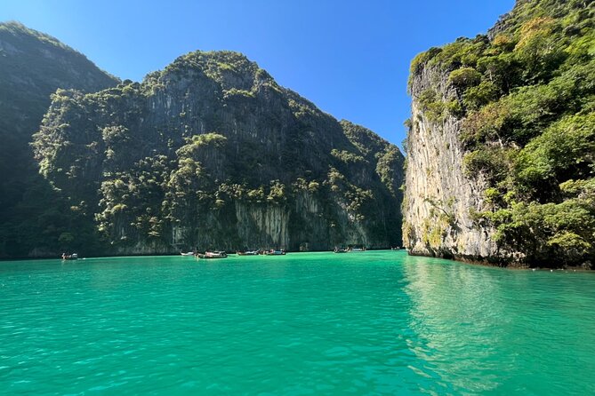 Small Groups of 20 people - Phi Phi & Bamboo Islands with Lunch - Snorkeling gear, reefs, and what the day feels like underwater