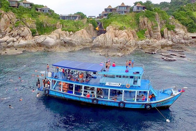 Snorkel Tour to Koh Nangyuan and the hidden bays of Koh Tao onboard the Oxygen - When the Weather Changes the Plan