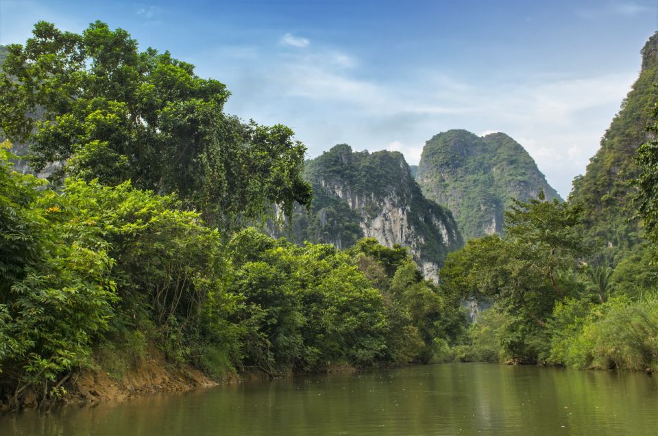 Sok River: Bamboo Raft Ride, Monkey Temple & View Point Tour - From Khao Lak to Khao Sok: why the drive matters