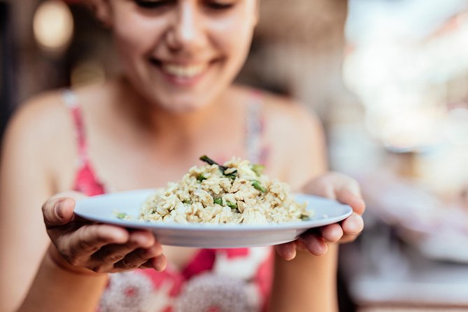 The 10 Tastings of Chiang Mai With Locals: Private Street Food Tour - The Pace: 10 Tastings in About Three Hours (Come Hungry)