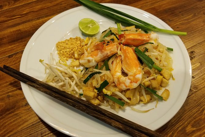 Tingly Thai Cooking Class with Morning Market Tour - Wat Kheak Market First: Learning Thai Ingredients the Right Way
