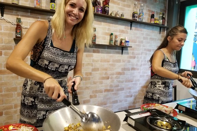Tingly Thai Cooking Class with Morning Market Tour - Price in Context: Is $42.10 Good Value in Bangkok?