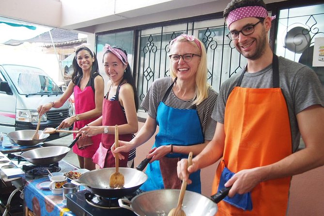 Tomyumthai Cooking Class in Chiang Mai - Pickup, Old City Location, and How to Get There Smoothly
