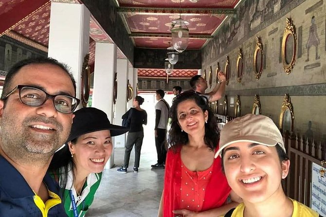 Top 3 Must-see Temples in Bangkok Private Tour [Optional Luxury] - Bangkok route extras: Chinatown, royal landmarks, and quick glimpses