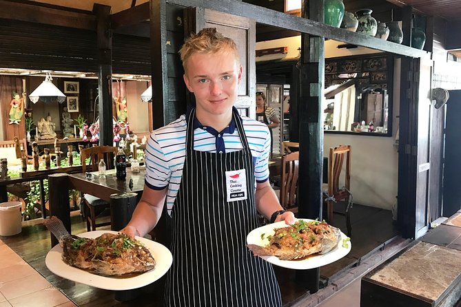 Your Introduction to the Thai Kitchen - Your instructors and the class rhythm in the kitchen